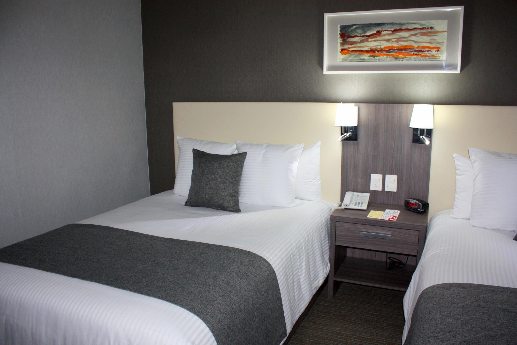 Casa Galerias Celaya Hotel