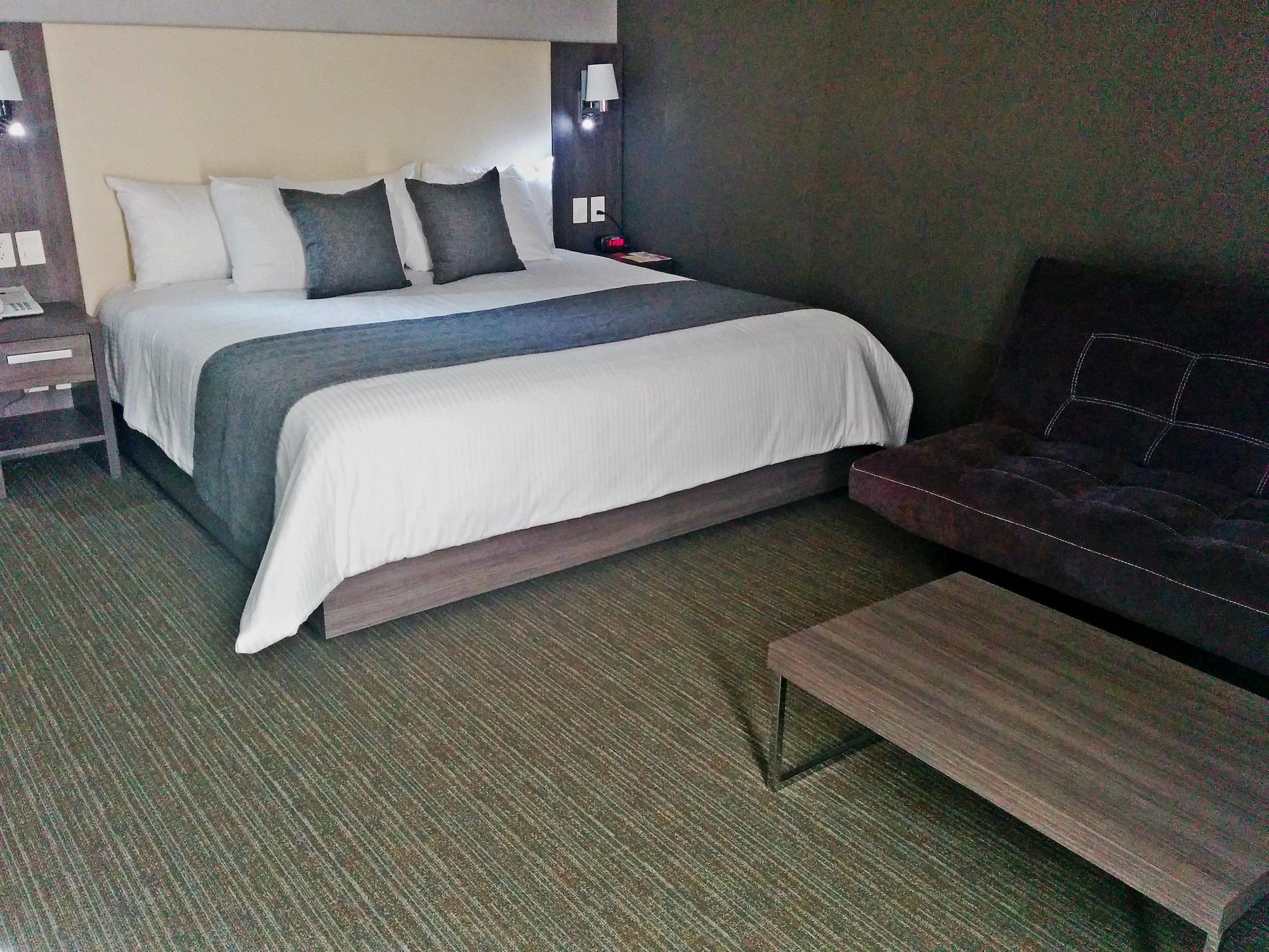Hotel Casa Galerias Celaya 4*