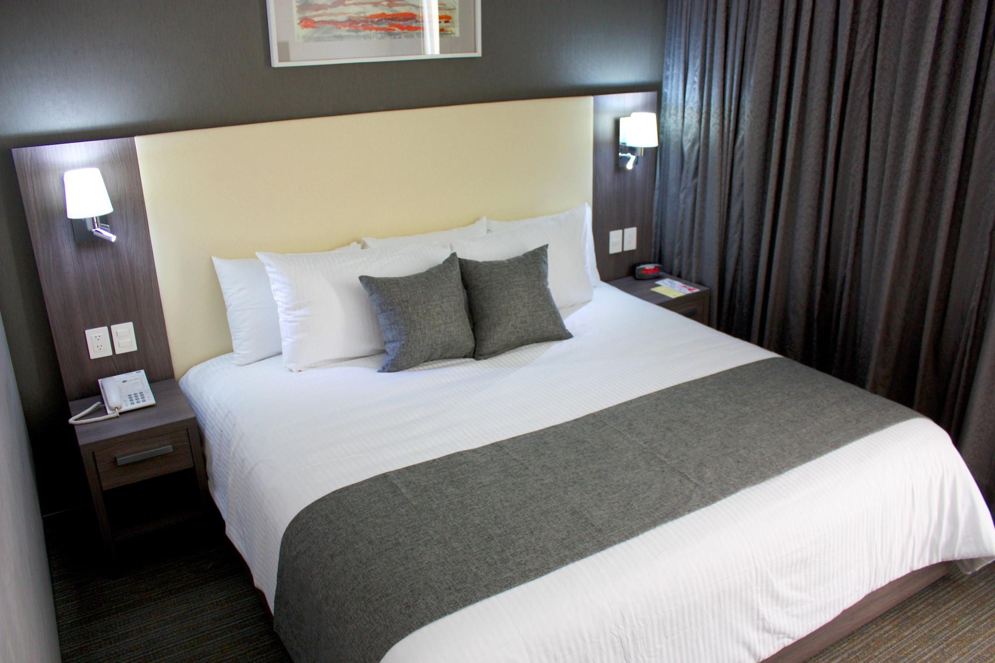 Casa Galerias Celaya Hotel 4*